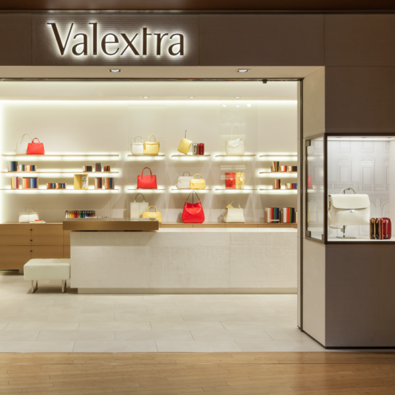 Cover valextra Shop Tokyo